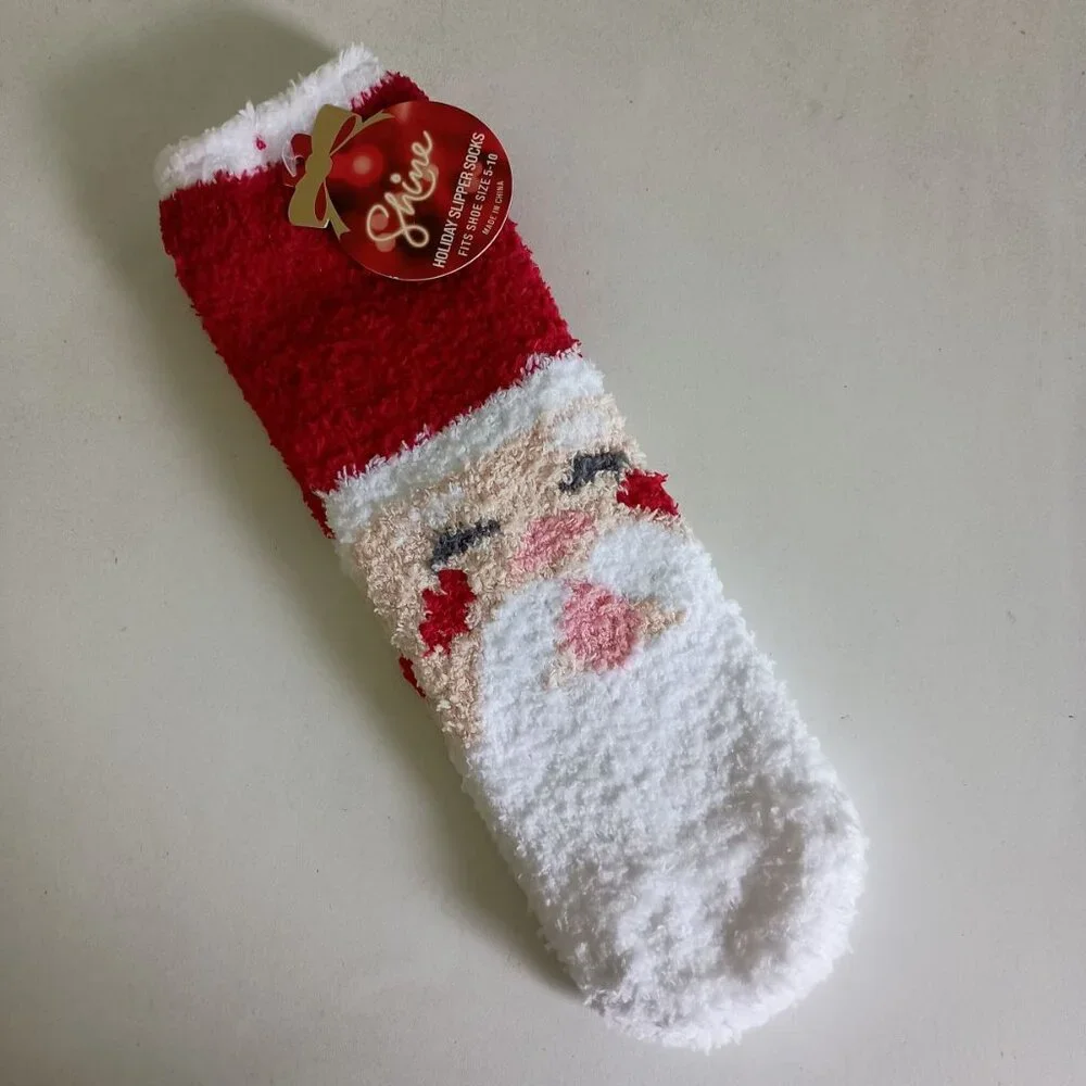 NWT Santa Claus holiday fuzzy cozy slipper socks fits shoe size 5-10